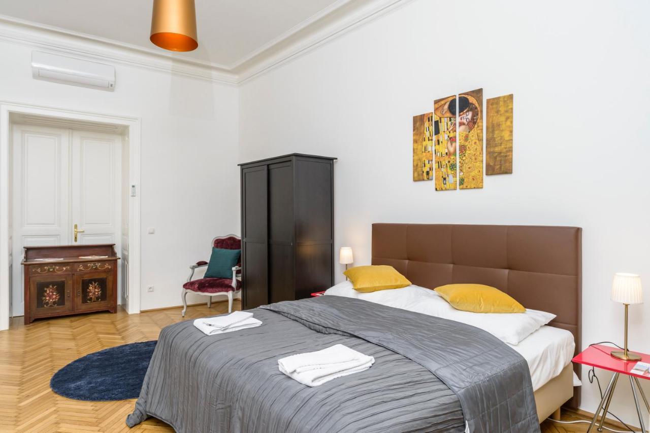 Senator Suite Stephansplatz By Ichbucheat Viyana Dış mekan fotoğraf